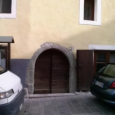 Lo Tzeno In Borgo Apartment